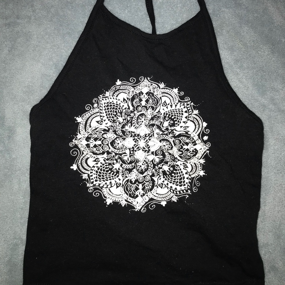 black crop top from pacsun